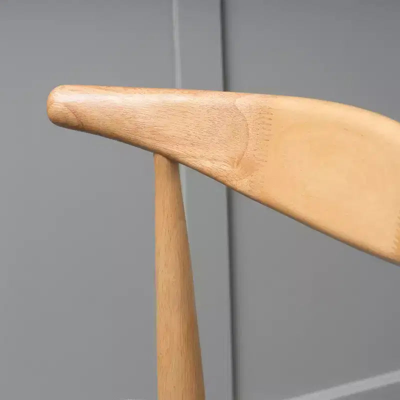 Chaises de salle à manger avec pieds évasés, structure en bois d'hévéa et assise rembourrée, chaises de cuisine modernes et confortables pour salon et appartement