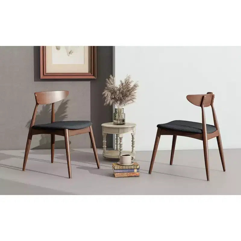 Chaises de salle à manger avec pieds évasés, structure en bois d'hévéa et assise rembourrée, chaises de cuisine modernes et confortables pour salon et appartement