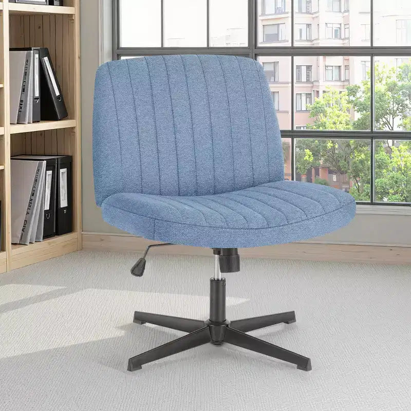 Chaise ergonomique avec assise large et coussin moelleux en éponge haute densité