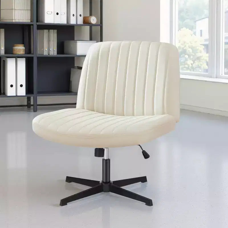 Chaise ergonomique avec assise large et coussin moelleux en éponge haute densité