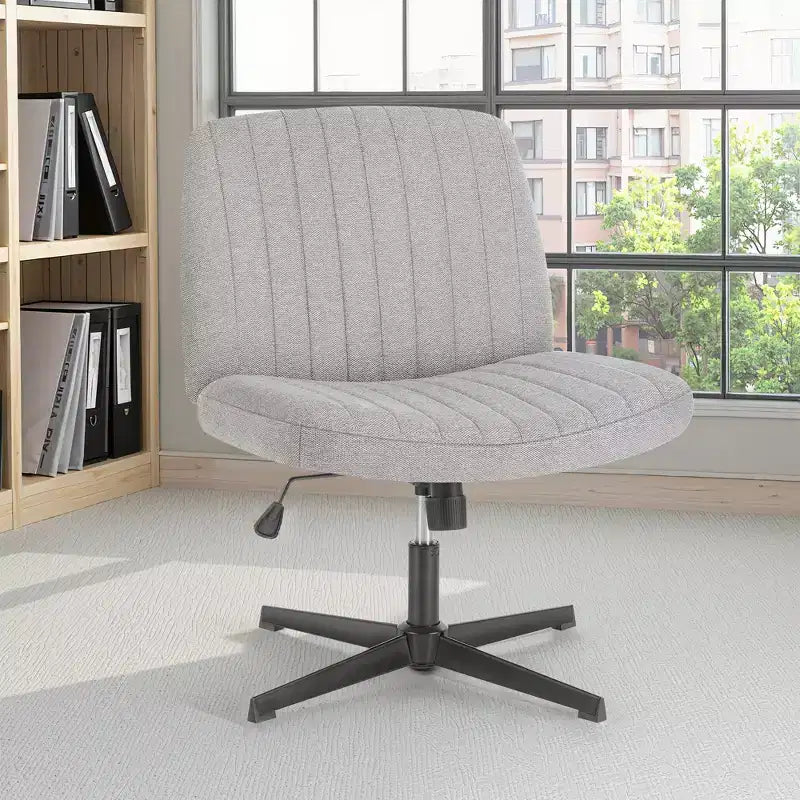 Chaise ergonomique avec assise large et coussin moelleux en éponge haute densité