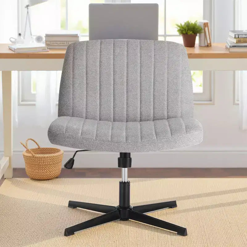 Chaise ergonomique avec assise large et coussin moelleux en éponge haute densité