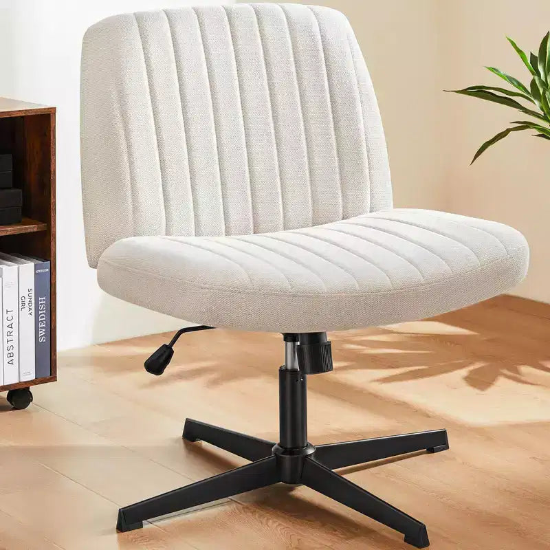 Chaise ergonomique avec assise large et coussin moelleux en éponge haute densité